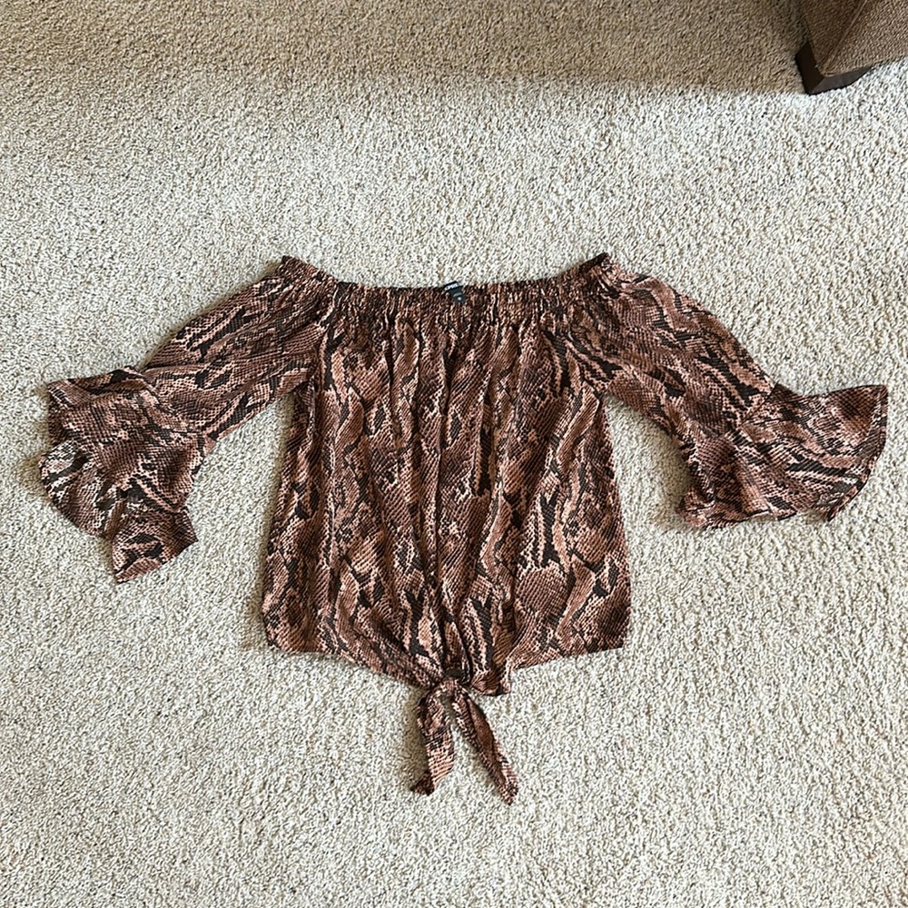 Express silky on or off the shoulder snake print top M